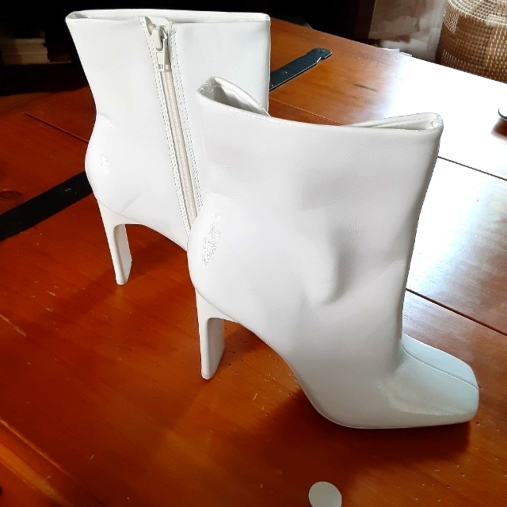 Mix No. 6 Cileste Ankle Booties Size 8 M